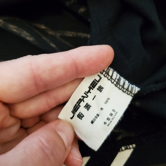 Koisea Golden Koi ✨️ painted shirt asian sz L fit like M - Picture 5 of 9